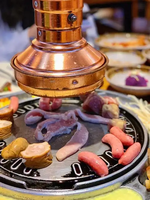 地道韩式碳烤肉满满一桌饱到扶墙出60