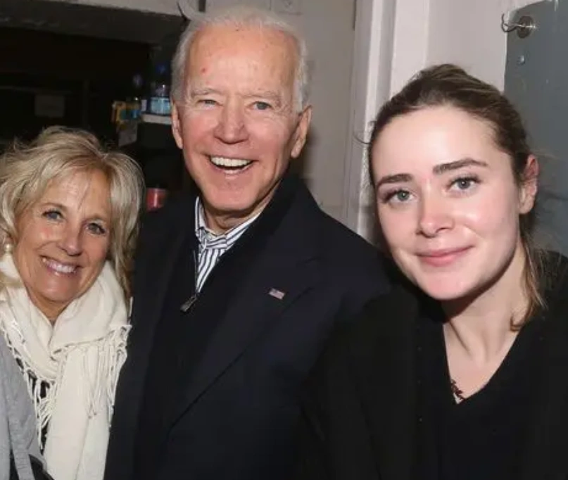 《每日邮报》独家报道了拜登的第七个孙辈,是拜登的儿子亨特和一名叫