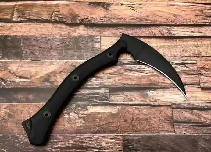 巴斯蒂内利死神镰刀细节