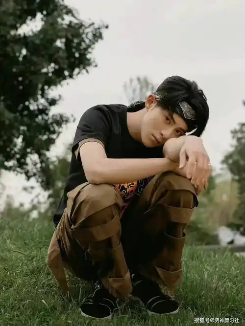 难道很多女生,都不喜欢男的穿绑带凉鞋?_男生_袜子_拖鞋