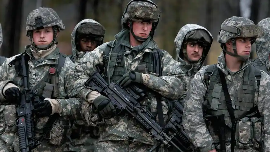 国民警卫队发生坠机事故,三人当场死亡,事故真相扑朔迷离_美国