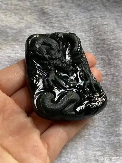 墨翠与墨玉的不同之处