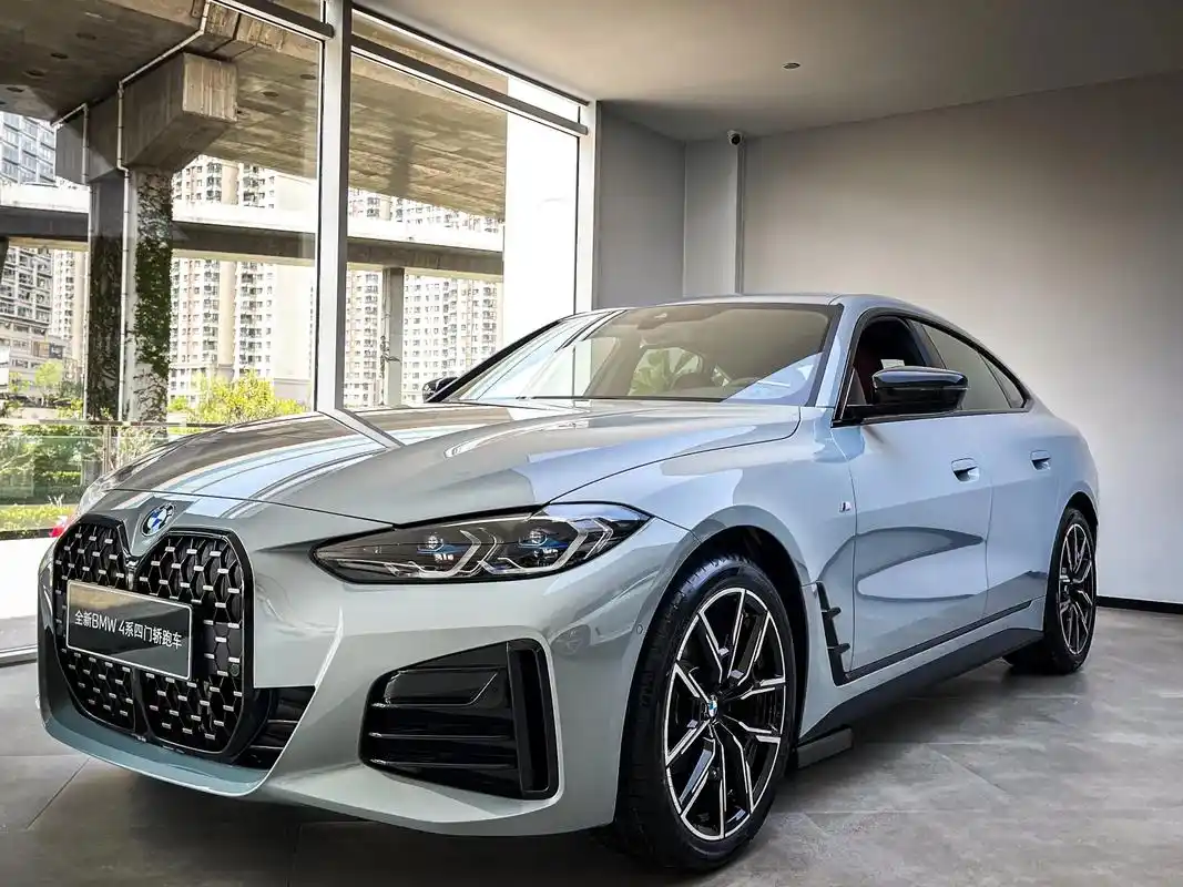 宝马425i 四门m运动曜夜套装.指导价:403800 外观 - 抖音