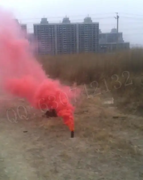 高清:真人cs烟雾弹 m18烟雾弹 cs拓展烟雾弹 军队实战训练专用m18烟雾