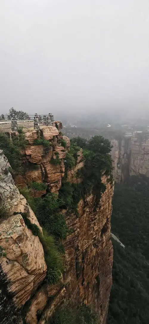 辉县古村落凤凰山村