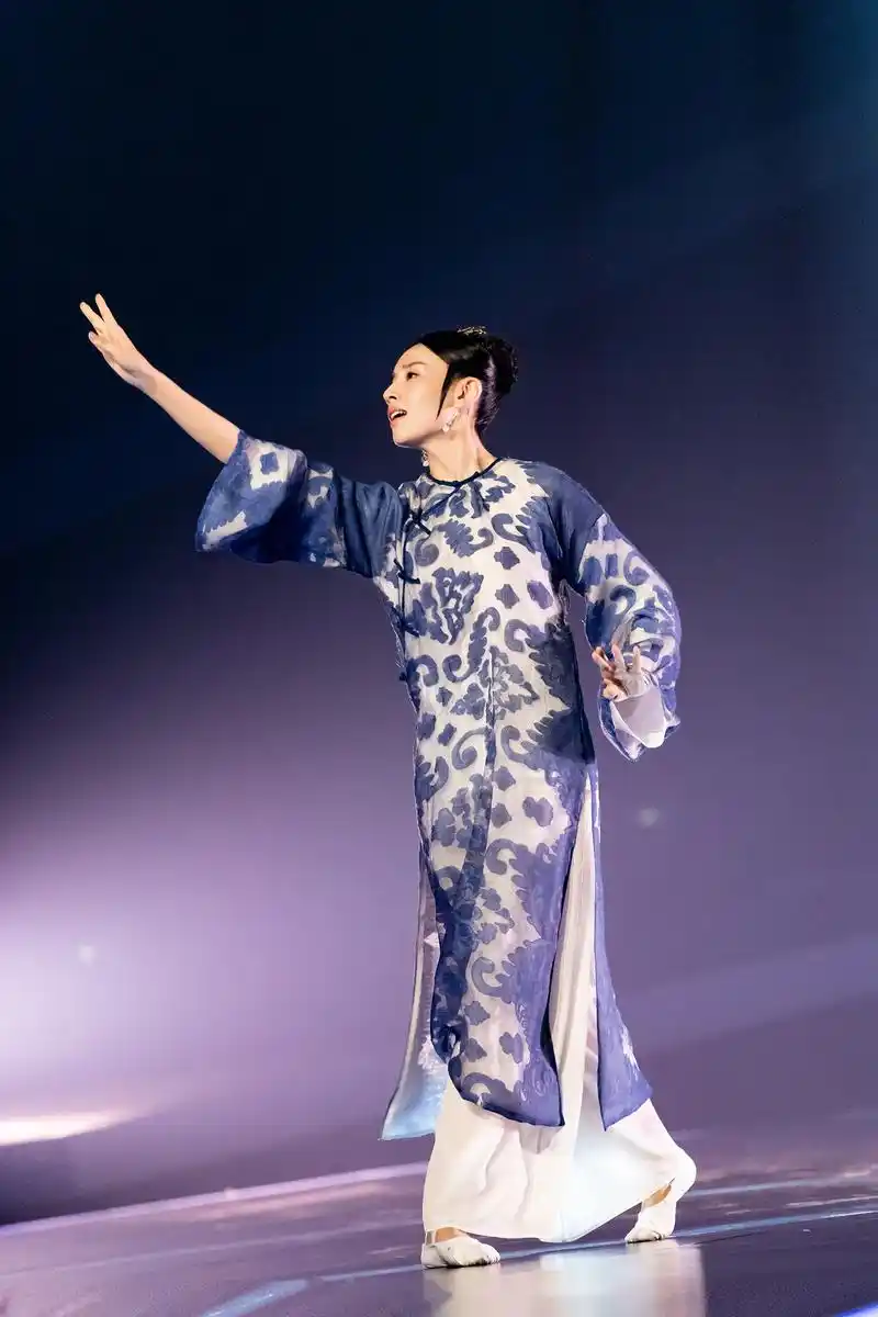 董洁《新舞林大会》 梅香如故,舞力待发.