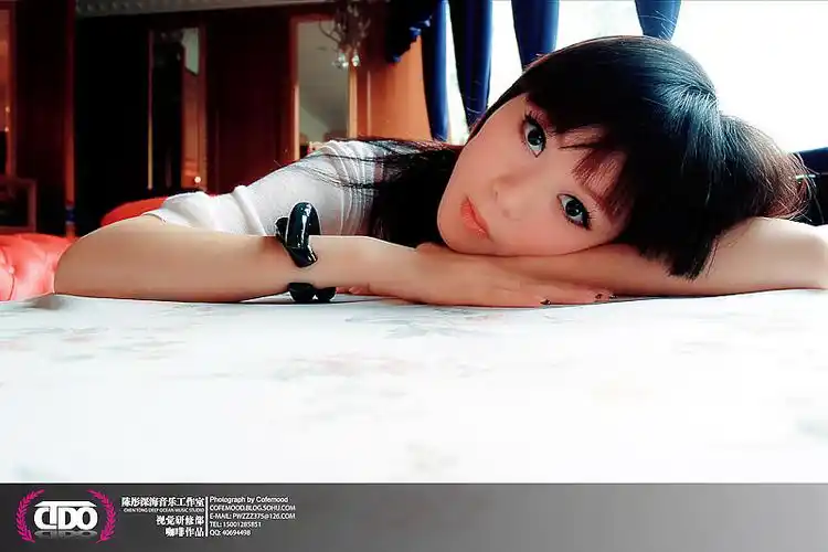 东南卫视主持人谢霜