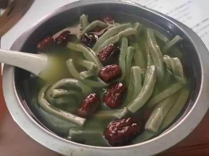 春分时节美人鱼古郡又见鸡屎藤粉条