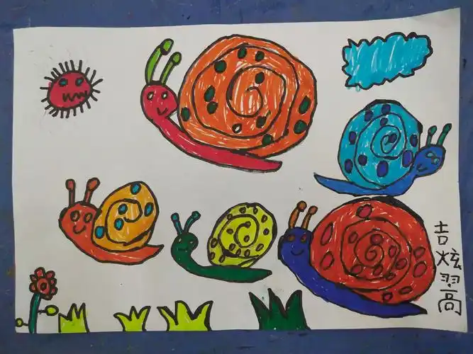 少儿美术小班星期二的作品《蜗牛》