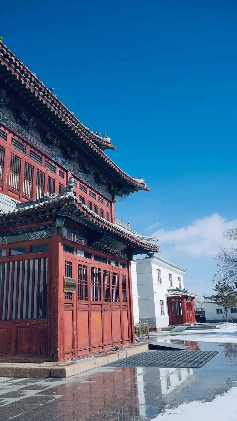 一半明媚,一半忧伤.#图文伙伴计划 #古建筑之美 #宁城县大 - 抖音