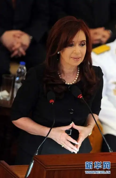 韩国总统朴槿惠pk泰国英拉 各国女政要霸气出镜