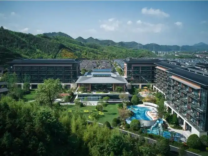 今夏与郎朗的音乐有个约会