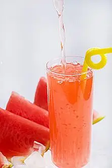 冰西瓜汁图片