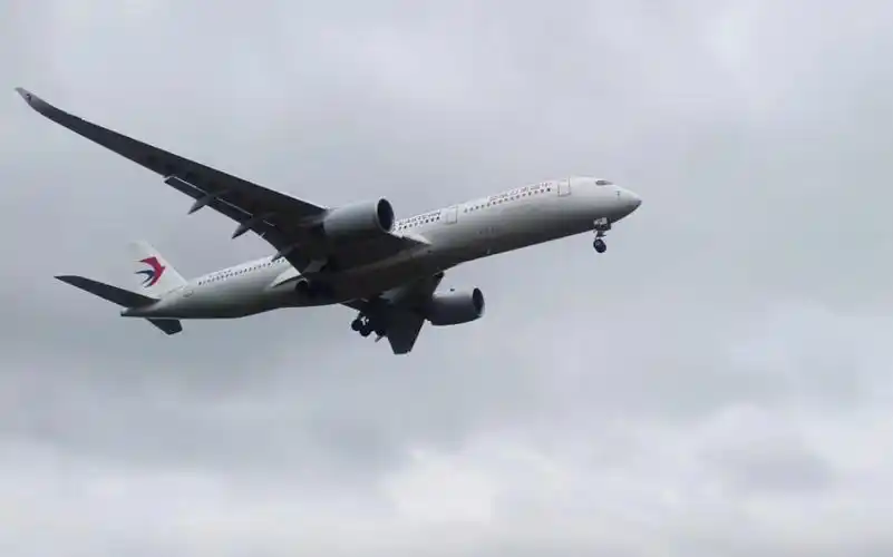 空客a350-941,东航b32a8