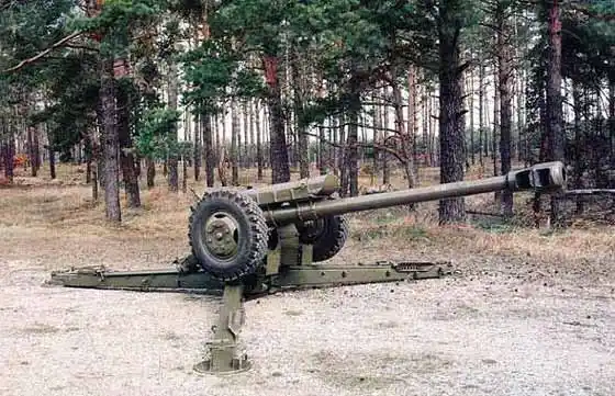 巴基斯坦等国向中购d-30-2新牵引式榴弹炮