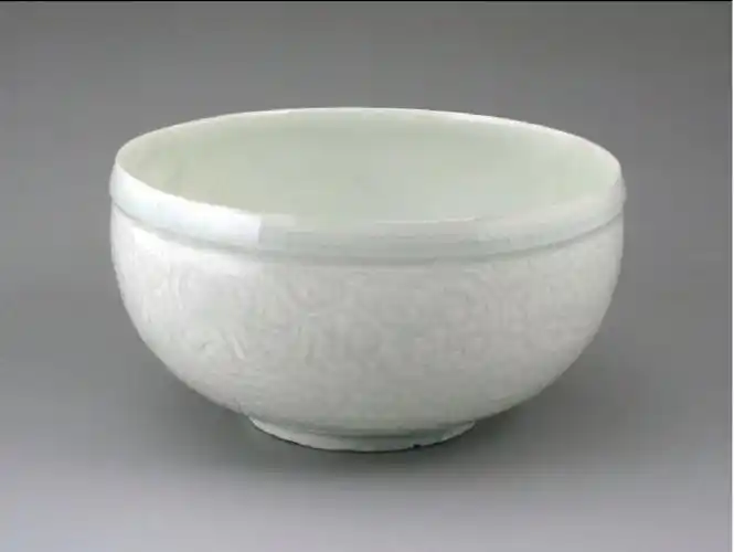北宋景德镇窑青白釉刻花钵-青白瓷精品-图片