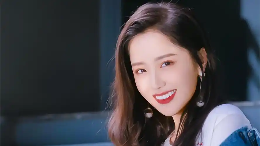 怦然心动!创3王艺瑾甜美性感魅惑呆萌可爱合集,太美了吧