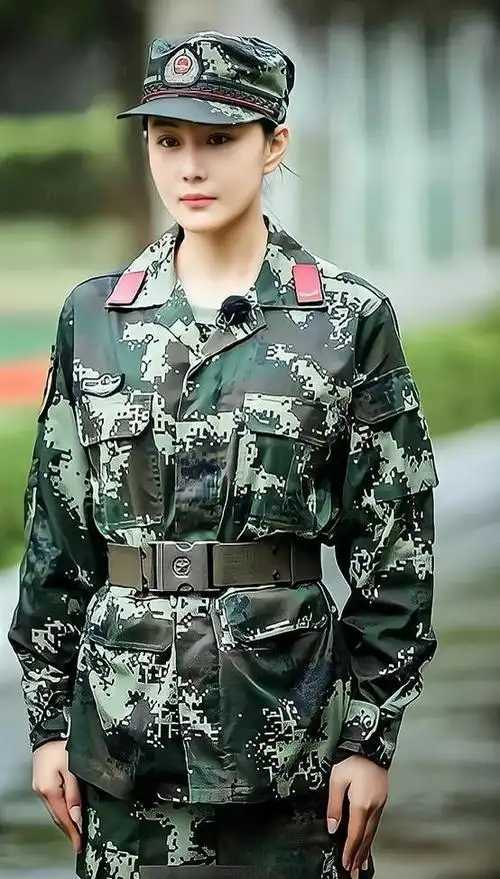 佟丽娅军装照