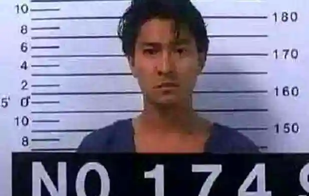 比如刘德华,这张照片刘德华很素,但是眉宇间依然帅气无比.