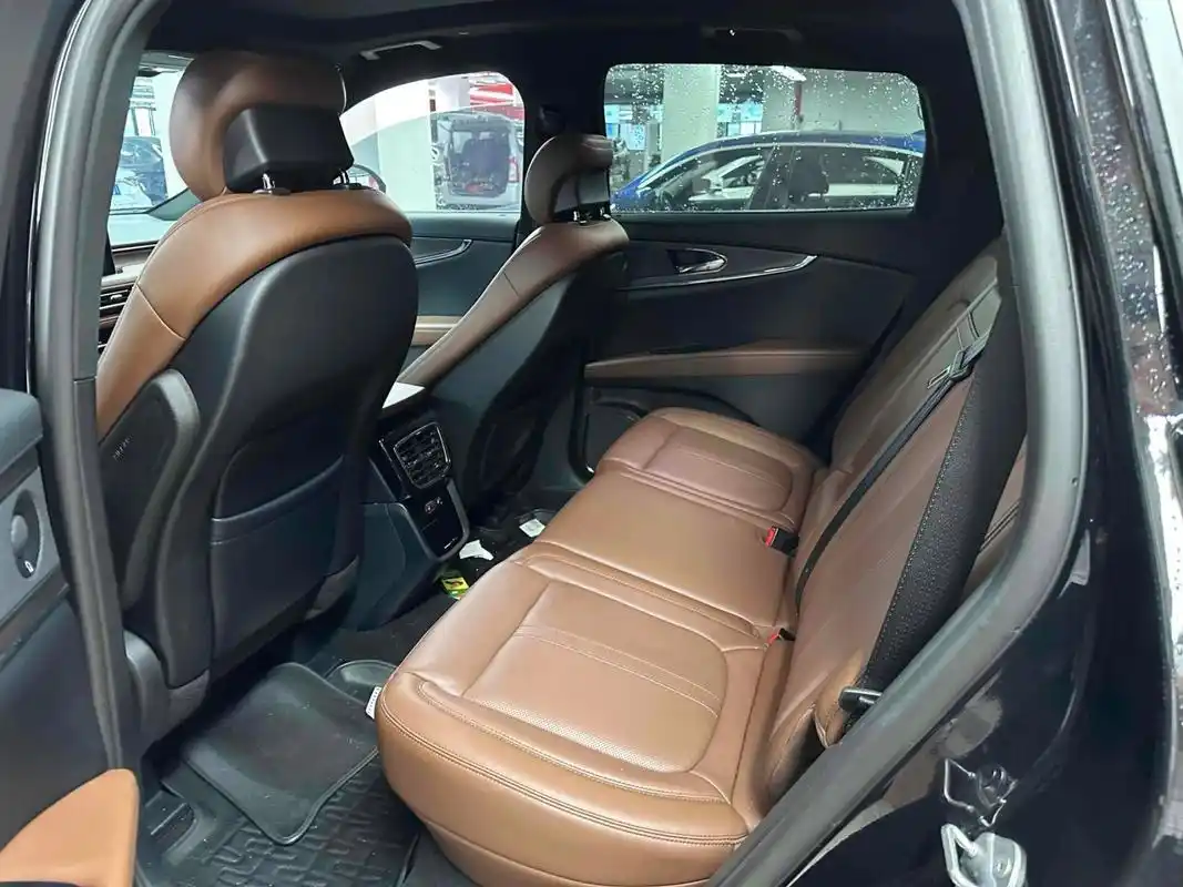 7t 四驱尊耀版 林肯 航海家 2021款 2.