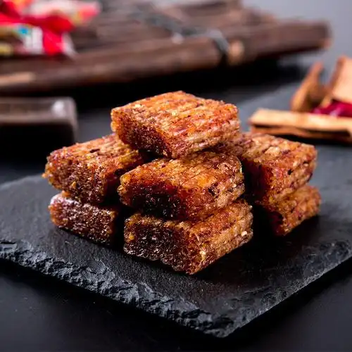 家伦大刀肉连山大刀肉味辣条8090后怀旧零食亲嘴片1包60个家伦大刀肉4