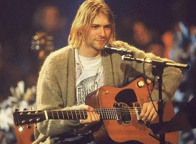 涅槃乐队主唱柯本他经历的故事比你想象的更悲惨