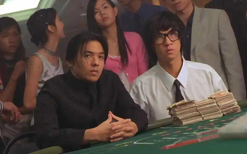 【影视剧解毒】赌侠2002:小伙祖坟被盖公厕,沦为地狱倒霉鬼,迁坟后