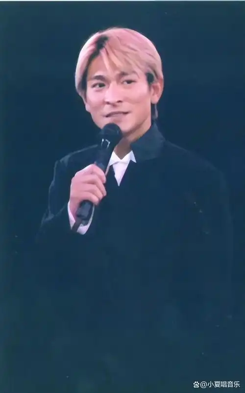 为什么网友称:看了刘德华1999年的演唱会,才知道什么叫作演唱会