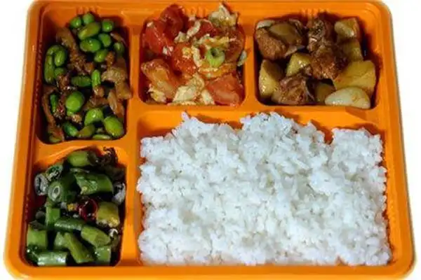 开10元快餐店能赚多少钱