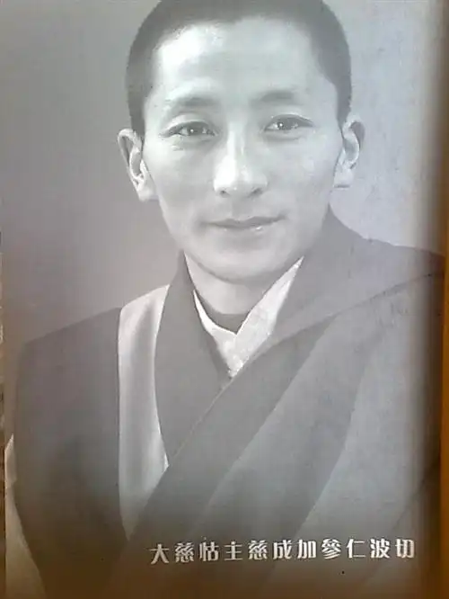 【藏区图影意10】亚青寺的活佛(15图)