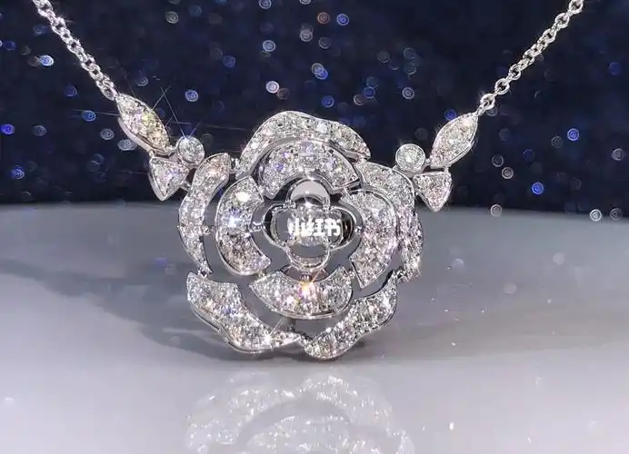 香奈儿山茶花流苏项链