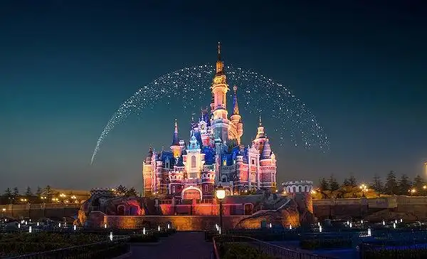 香港迪士尼乐园正式启动扩建 未来6年几乎每年都要有新项目 | 界面新