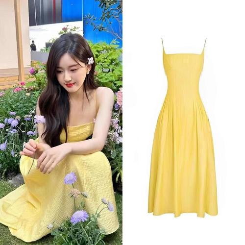 澳颜莱赵露思连衣裙赵露思法式露背感a字吊带连衣裙女小众收腰 黄色
