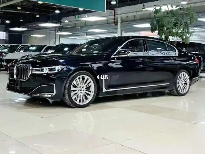 宝马 m760li xdrive 豪华套装6015低价转手