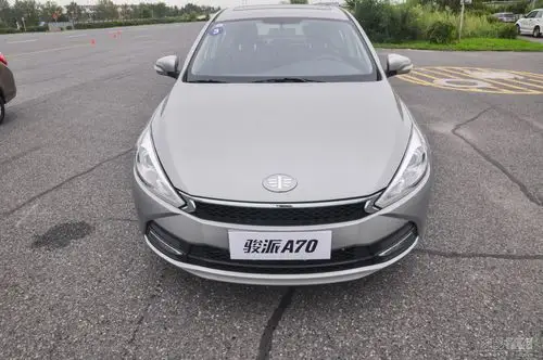 7万元"国产"宝来 小试天津一汽骏派a70
