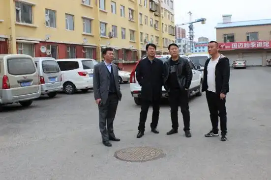 四平红嘴经济技术开发区领导巡查包保道路和小区