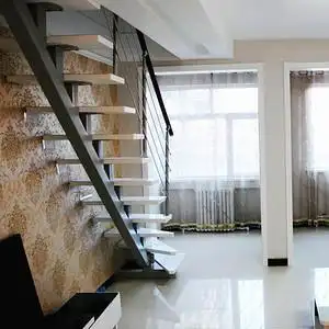 阁楼楼梯复式别墅客厅家用楼梯斜直梁钢木楼梯实木踏板厂家定制