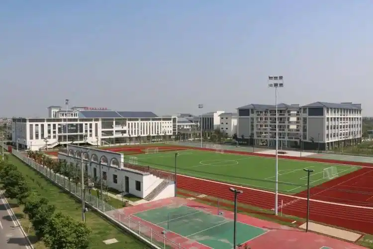 新双凤中学来源:太仓市人民政府官网,太仓发布太仓房产网综合整理转载