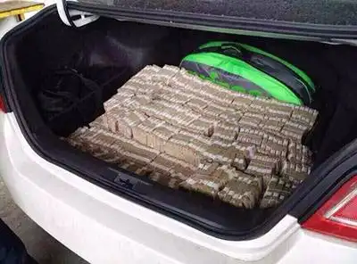 教你如何在微信朋友圈装逼?