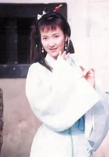 背叛,让小青重生丨专访陈美琪