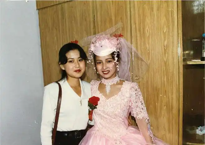 上个世纪八十年代,风靡一时的婚俗,第一位新娘神似演员郑爽_网易订阅