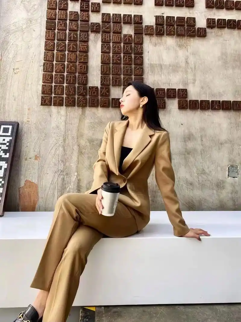 图文扶持计划入口 2012年8月认识,她开店,2012年底 - 抖音