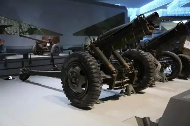 美国造m1a1式75毫米山炮