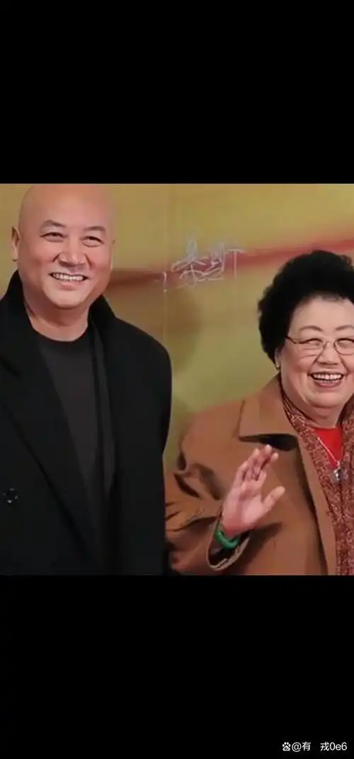 真爱还是虚假的爱情?揭秘陈丽华和迟重瑞的恋情