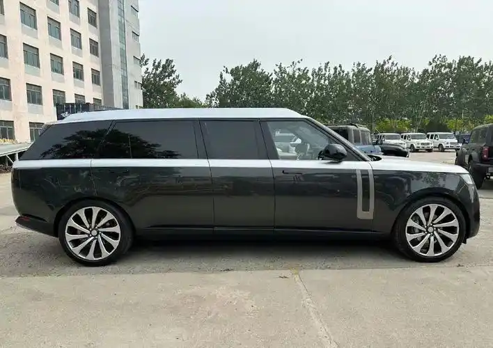 23款路虎皇家一号四座加长5.98米现车终极降价促销245万包牌价-车讯网