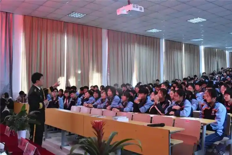 新安龙老师浙江丽水市松阳县古市中学中考百日冲刺励志演讲会