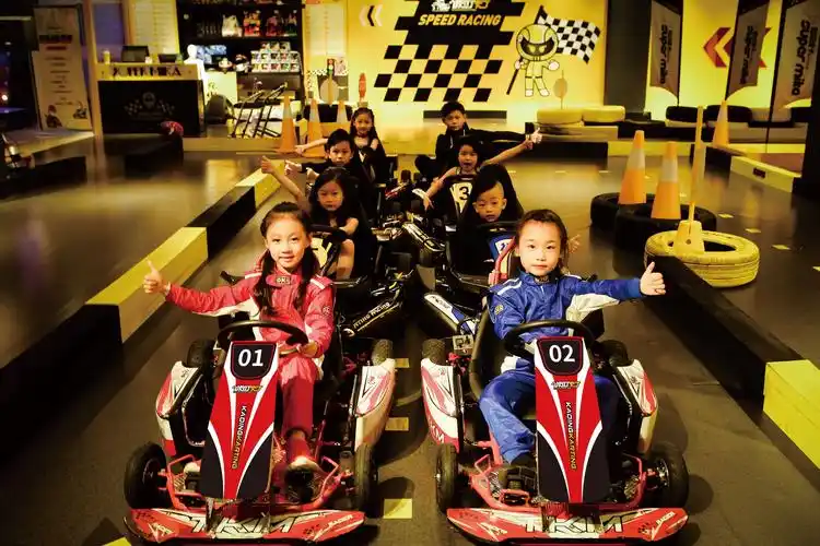 咔叮卡丁儿童赛车体验馆