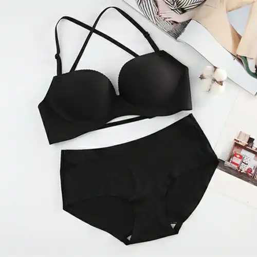 少女黑色美背挂脖文胸光面无痕拢胸罩露背性感交叉肩带内衣套装