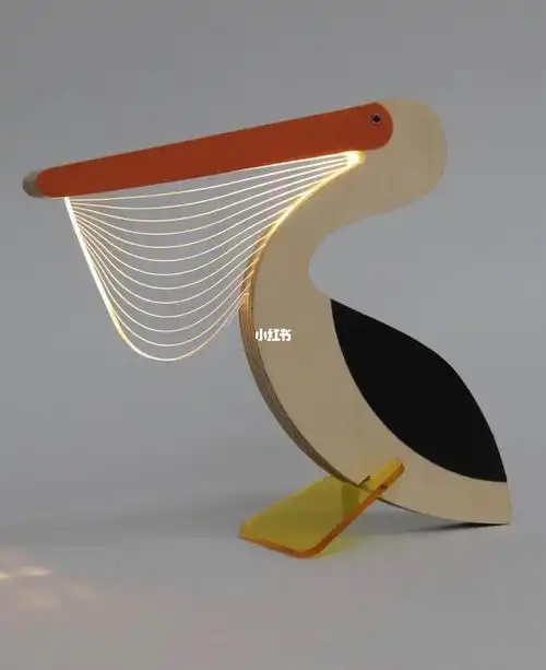 动物型台灯设计感很强