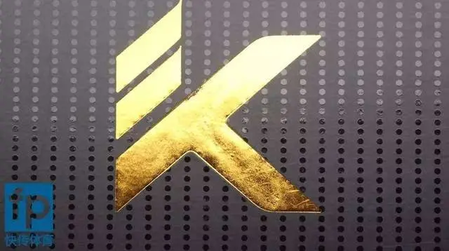 鞋盒正面的汤普森个人logo